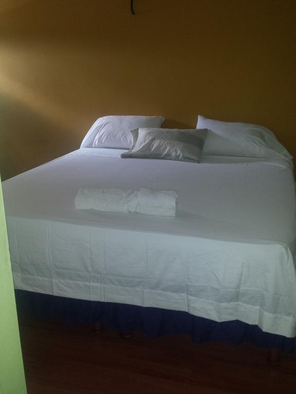 Impeccable Guest Rooms 2 Kingston Pokój zdjęcie